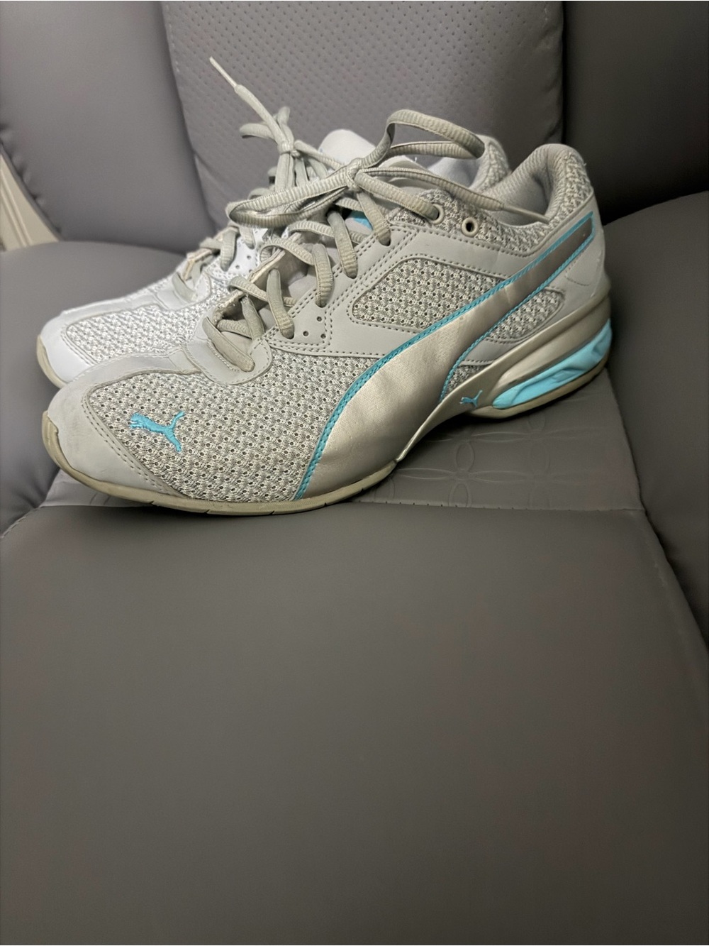 PUMA Tazon 6 Knit women's size 10 sneakers in gray and silver